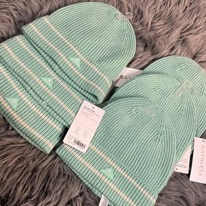 Athleta daily knit beanie